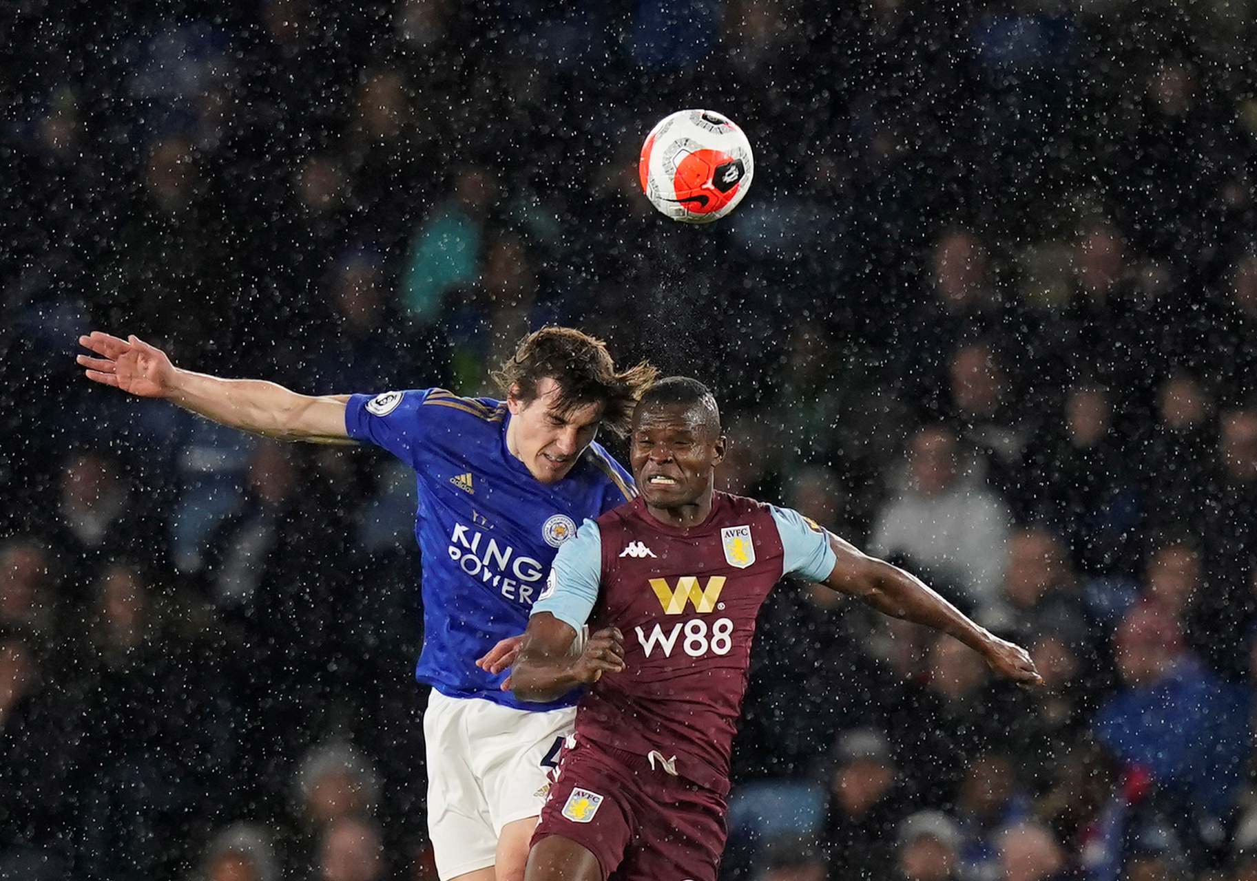 年夺得多项 年夺得多项